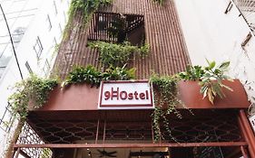 9 Hostel And Bar